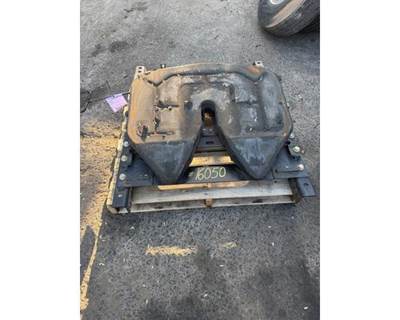 Fontaine SL6LWB67512 Fifth Wheel for a International LT625