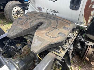 Fontaine SL7LWB675012 Fifth Wheel for a International Prostar