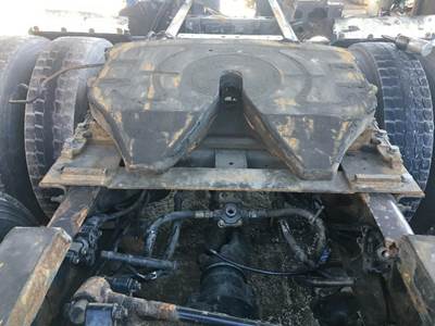 Fontaine SL7LWB675024 Fifth Wheel for a Volvo VHD