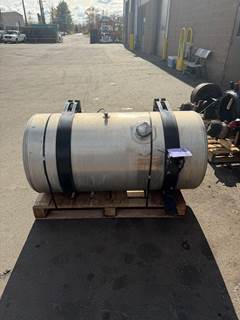 Freightliner Cascadia Right Fuel Tank