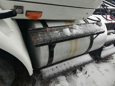 International 8600 Left Fuel Tank