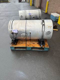 Kenworth T680 Right Fuel Tank