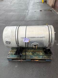 Kenworth T680 Left Fuel Tank