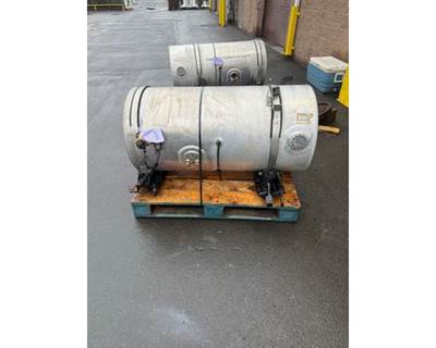 Kenworth T680 Right Fuel Tank