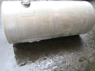 Volvo Left Fuel Tank