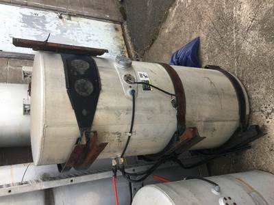 Volvo VNL Left Fuel Tank