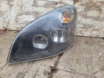 Freightliner Cascadia Left Headlight Assembly
