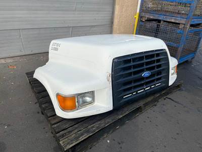Ford F-800 Hood for a Ford F800
