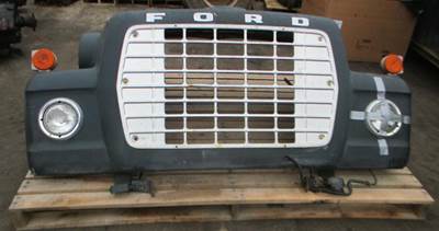 Ford LN900 Hood