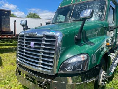 Freightliner Cascadia 125 Hood