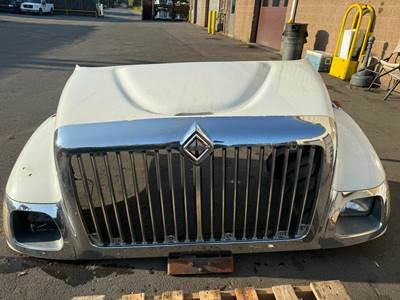International 7400 Hood