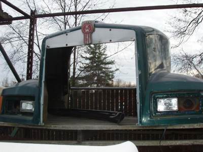 Kenworth T600A Hood