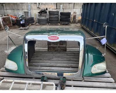 Used 2015 Peterbilt 337 Green Hood