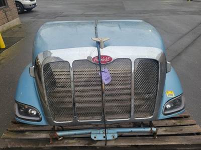 Peterbilt 387 Hood