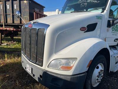 Peterbilt 579 Hood