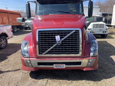 Volvo VNL Hood