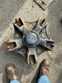 International 4700 Hub