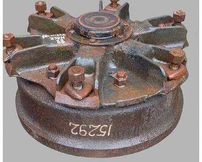 Mack DM690S Hub