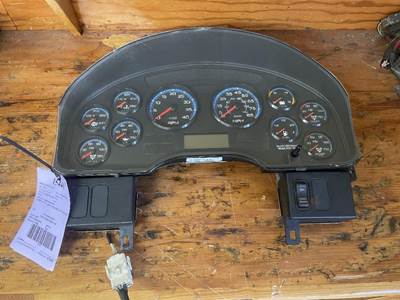 International 7300 Instrument Panel Cluster