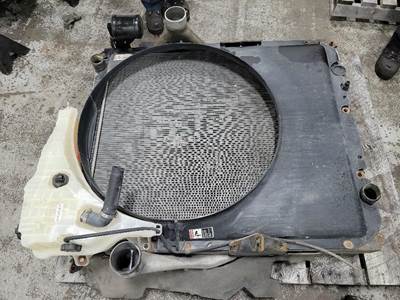 Freightliner Cascadia Radiator