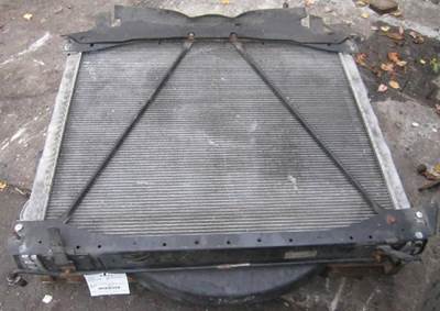 Freightliner Century Class 112 Radiator