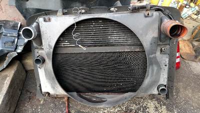 Peterbilt 330 Radiator
