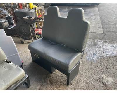 International MV607 Seat