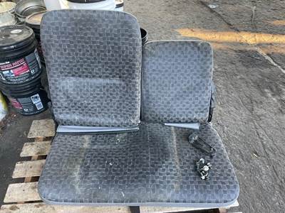 Isuzu NQR Seat