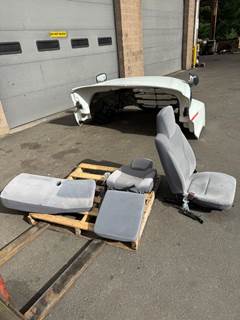 Isuzu NRR Right Seat