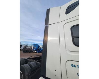 Freightliner Cascadia 125 Sleeper Fairing
