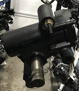 TRW/ROSS RCH45004 Steering Gear / Rack for a Freightliner