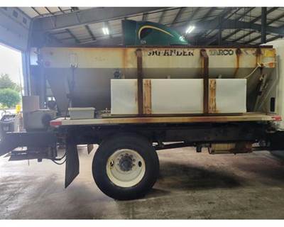 Tarco Highlander 12' Aluminum Hydraulic Brine Tank Spreader for International 4300