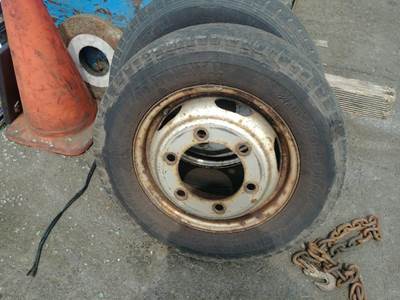 Mercedes-Benz 3500 SPRINTER Tire & Rim