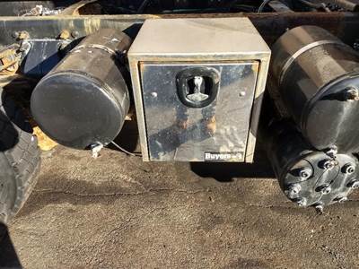 Freightliner 114SD Tool Box