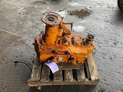 Rockwell 400 Transfer Case Assembly for a Lull 400