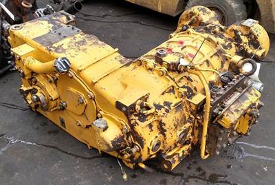 Komatsu 425-15-00020 Transmission for a Komatsu WA-500