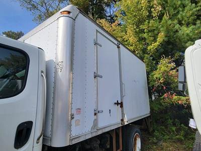 Supreme M2 106 Medium Duty Truck Body