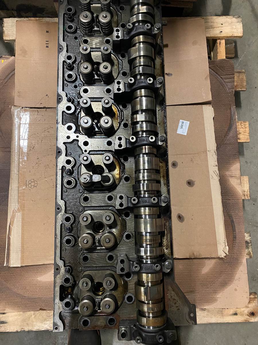 Volvo Cylinder Head with camshaft for D16 ENGINE AS IS For Sale Greenville, OH 21072138