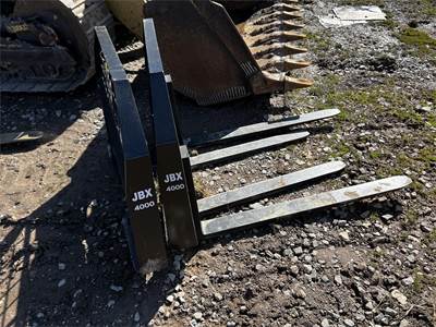 JBX 4000 Pallet Fork