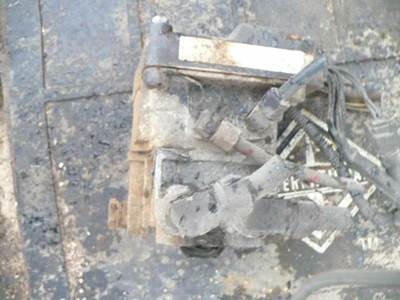 International 8100 ABS Control Module