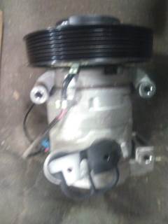 Volvo VNL A/C Compressor