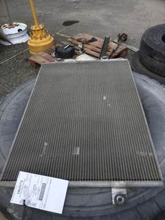 Freightliner Cascadia 125 A/C Condenser