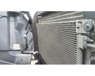 Volvo VNL A/C Condenser