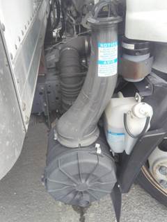 Chevrolet 4500XD LCF Air Cleaner / Air Filter Housing