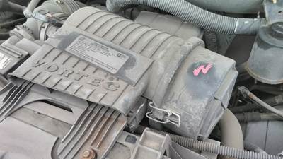 Chevrolet Express 2500 Air Cleaner / Air Filter Housing