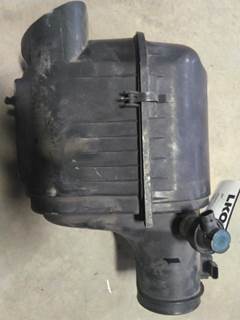 Ford F-550 Air Cleaner / Air Filter Housing for a Ford F550SD (SUPER DUTY)