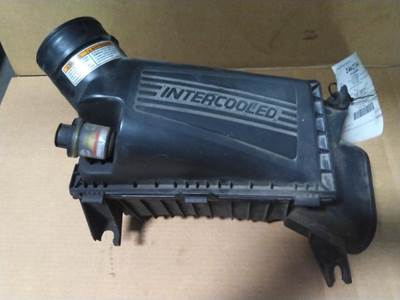 Ford F-550 Air Cleaner / Air Filter Housing for a Ford F550SD (SUPER DUTY)