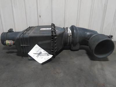 Ford F-750 Air Cleaner / Air Filter Housing for a Ford F750SD (SUPER DUTY)