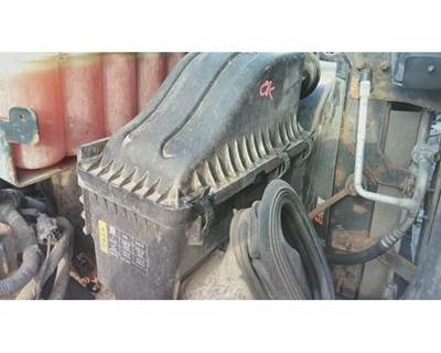 Ford F-750 Right Air Cleaner / Air Filter Housing for a Ford F750SD (SUPER DUTY)