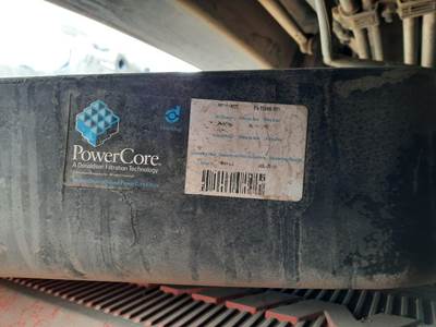 Freightliner Cascadia 125 Air Cleaner / Air Filter Housing